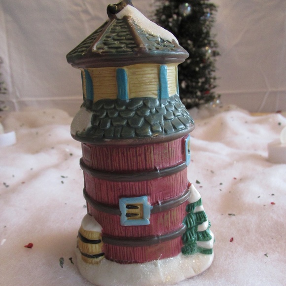 Cobblestone Corners 2003 Lighthouse - Picture 4 of 6